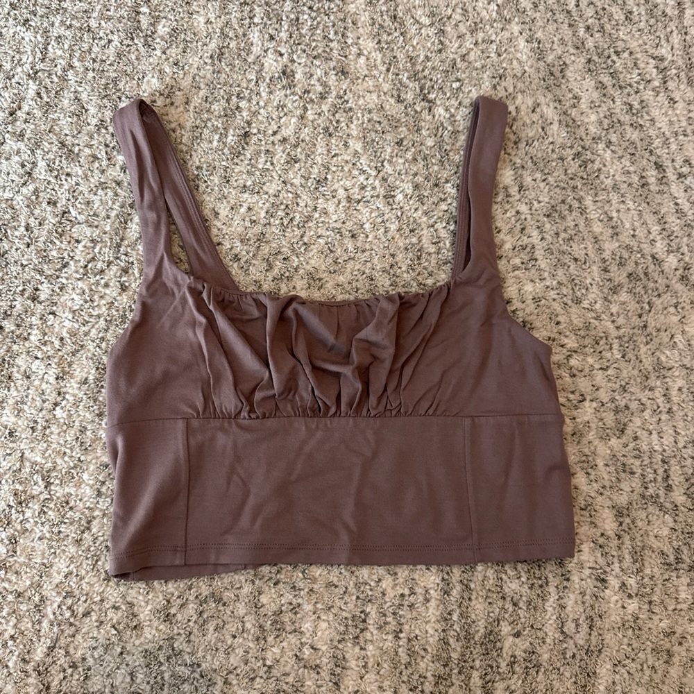 Aritzia Wilfred Free crop top